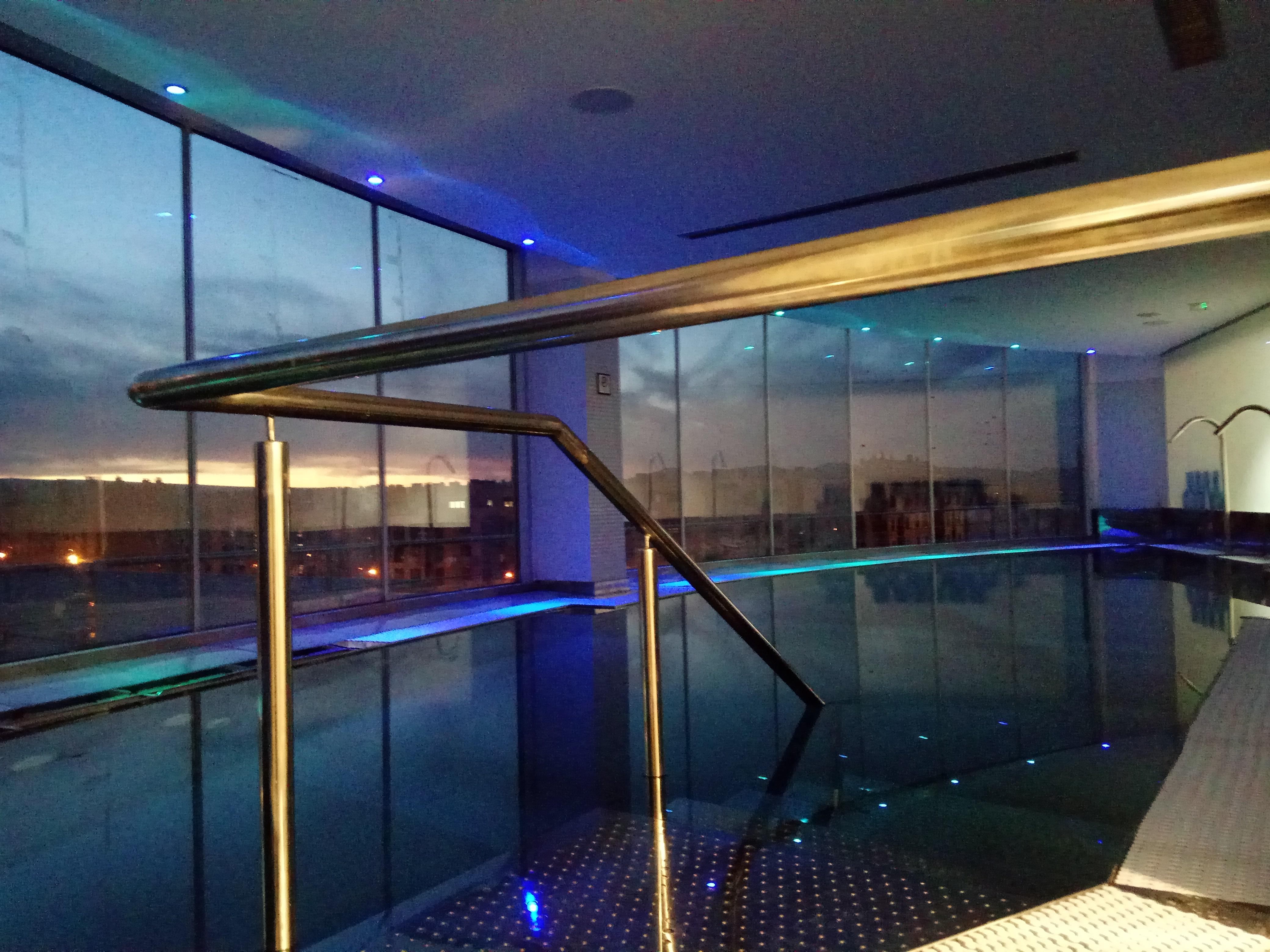 Gran Hotel Lakua ビトリア・ガステイス エクステリア 写真 The Sky Bar